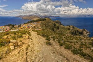 Fotografia Pueblo-Yumani-Isla-del-Sol-Titicaca-WEB